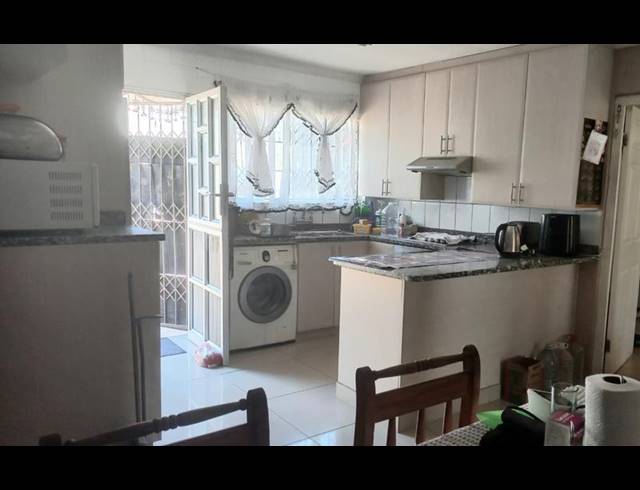 4 BEDROOM HOUSE FOR SALE IN BONELA
